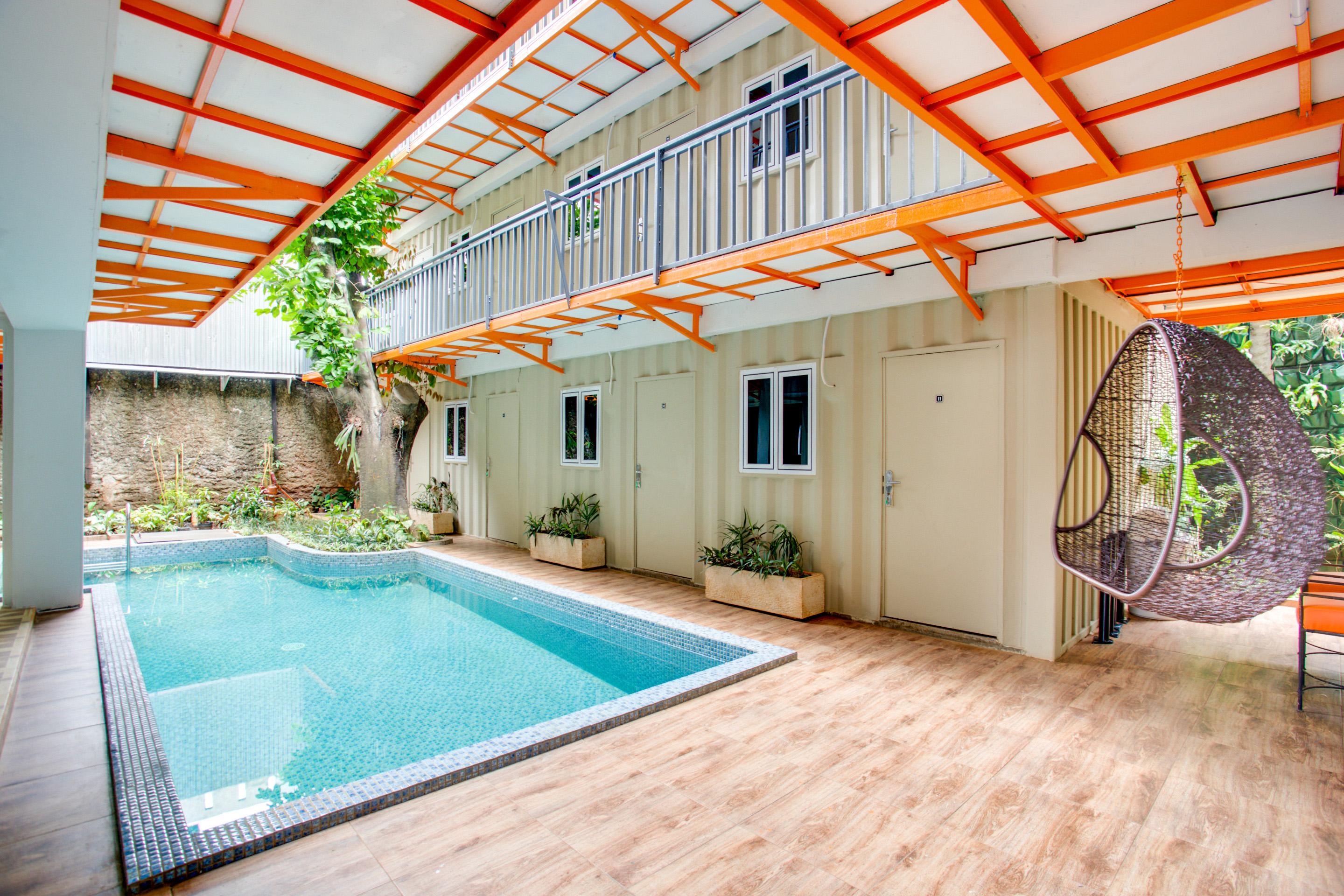 Oyo 3300 Nadjara Syariah Hotel 2*